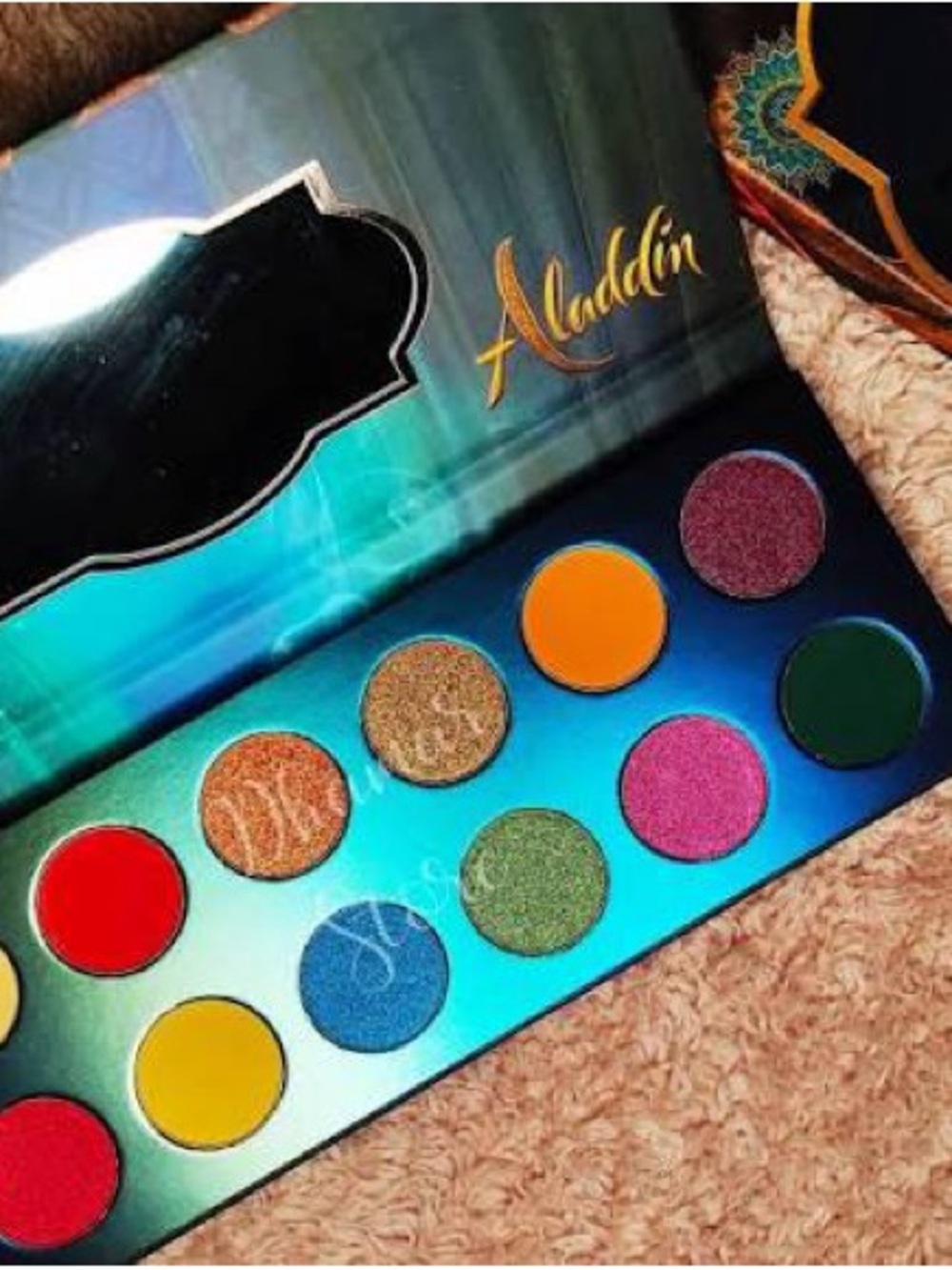 Romantic Beauty Aladdin Eyeshadow Palette